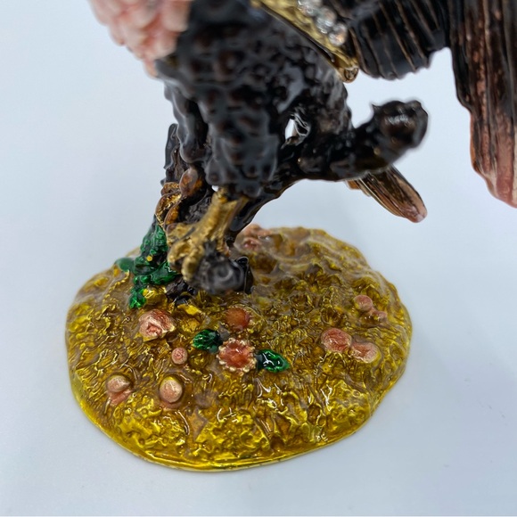 Bald Eagle Enameled Bejeweled Shiny Metal Hinged Trinket Box Magnetic Closure - Picture 9 of 9
